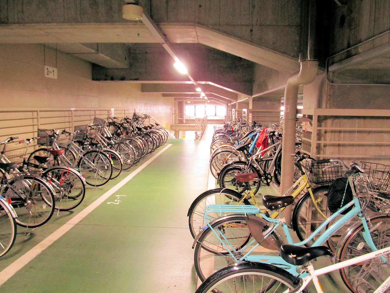 有楽町 駅 第 一 高架 下 自転車 駐 車場