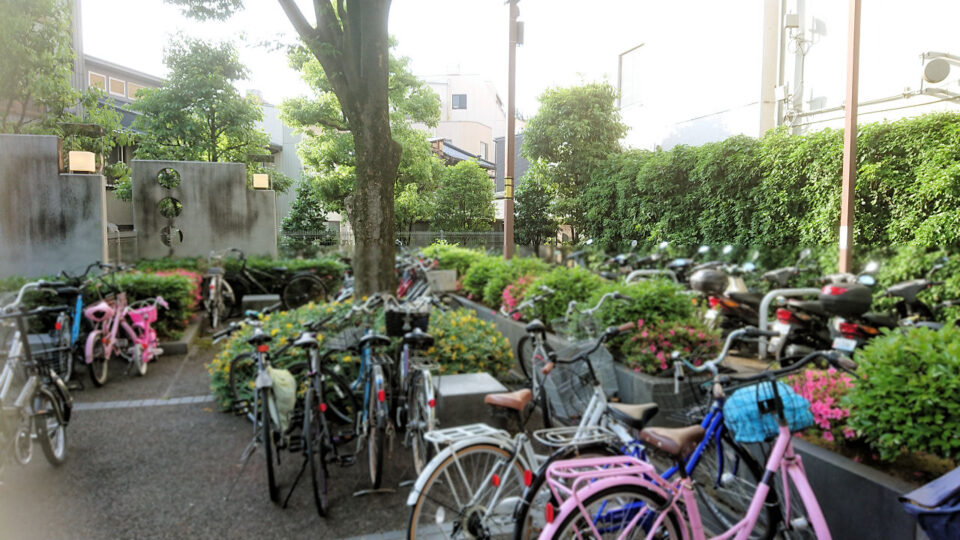 片町広場自転車駐輪場